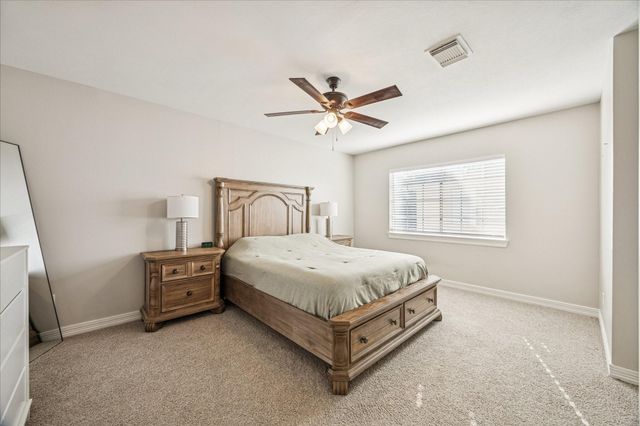 15910 Park Center Drive, Houston, TX 77059