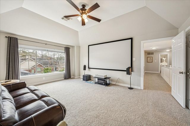 15910 Park Center Drive, Houston, TX 77059