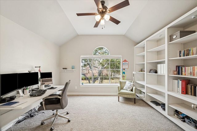 15910 Park Center Drive, Houston, TX 77059