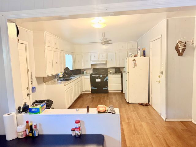 330 24th Street NW, Paris, TX 75460