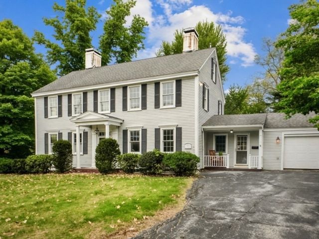 285 Main Street, Groveland, MA 01834