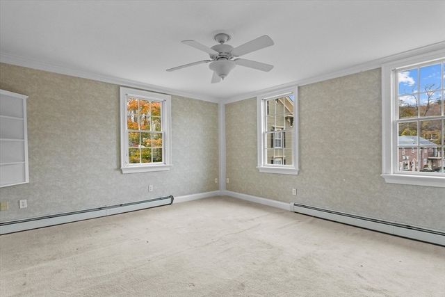 285 Main Street, Groveland, MA 01834