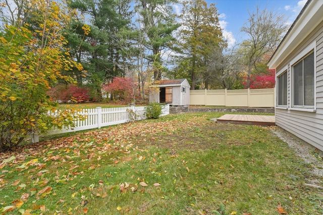 285 Main Street, Groveland, MA 01834