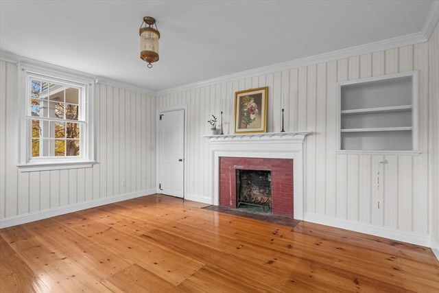 285 Main Street, Groveland, MA 01834