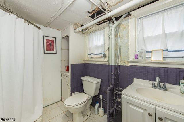 77 Forest Hill Rd, West Orange Twp., NJ 07052