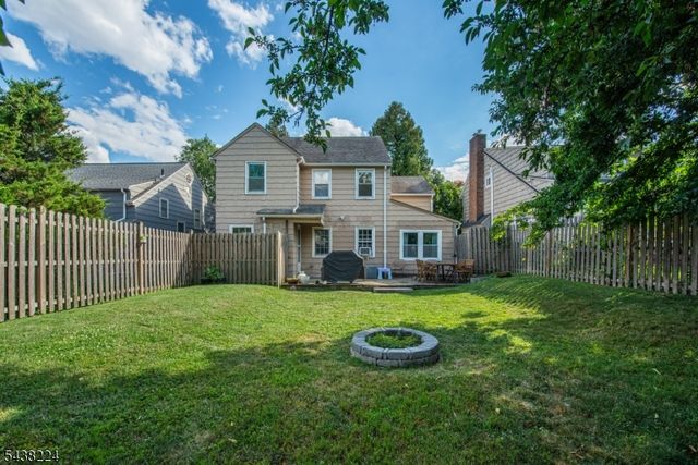 77 Forest Hill Rd, West Orange Twp., NJ 07052