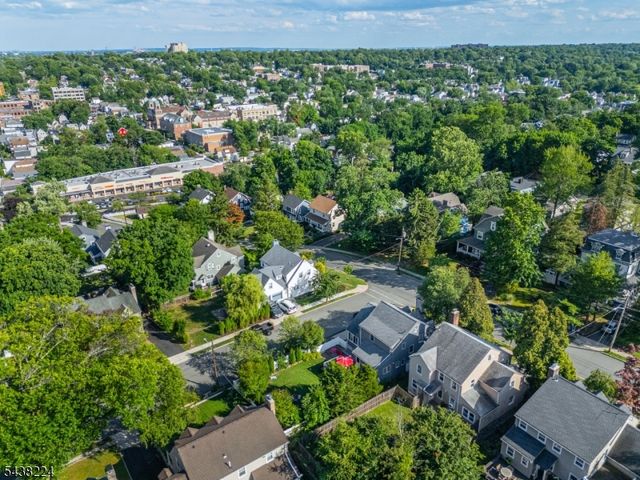 77 Forest Hill Rd, West Orange Twp., NJ 07052