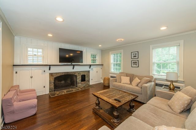 77 Forest Hill Rd, West Orange Twp., NJ 07052