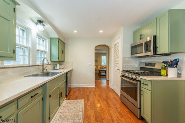 77 Forest Hill Rd, West Orange Twp., NJ 07052