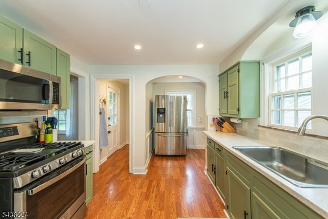 77 Forest Hill Rd, West Orange Twp., NJ 07052
