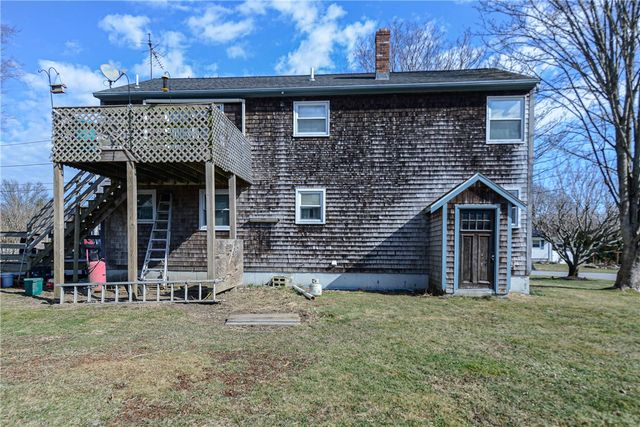 25 Watson Drive, Portsmouth, RI 02871