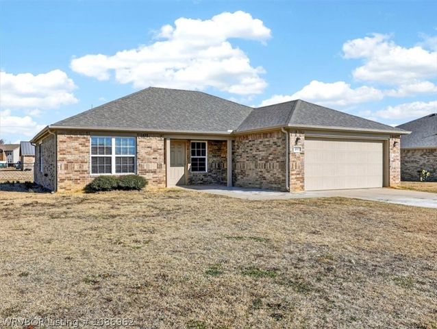 213 Curtis Lane, Poteau, OK 75953