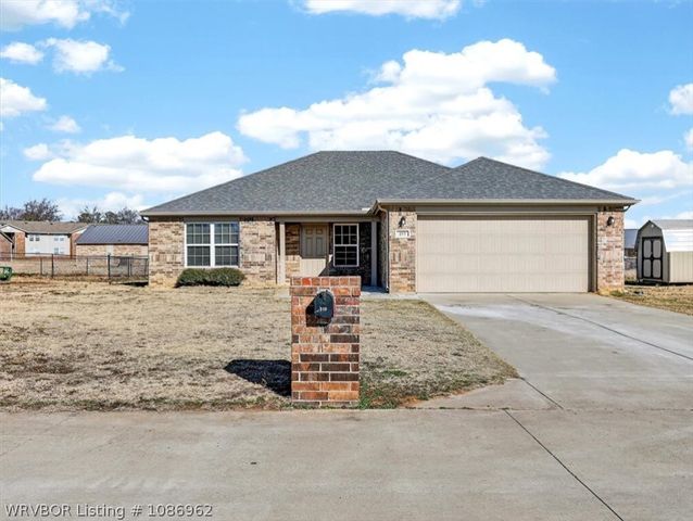 213 Curtis Lane, Poteau, OK 75953