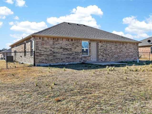 213 Curtis Lane, Poteau, OK 75953
