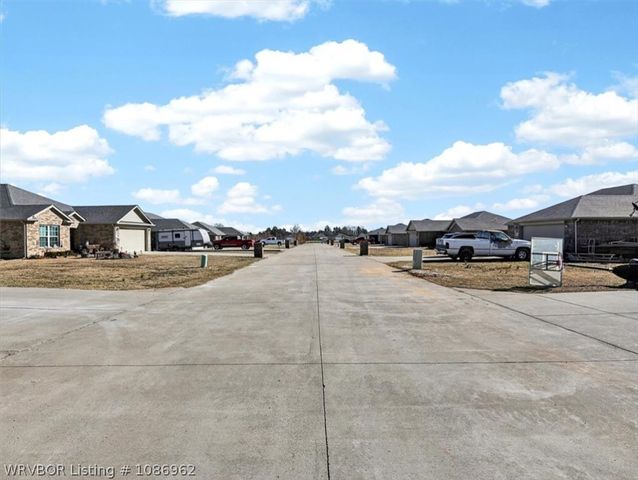 213 Curtis Lane, Poteau, OK 75953