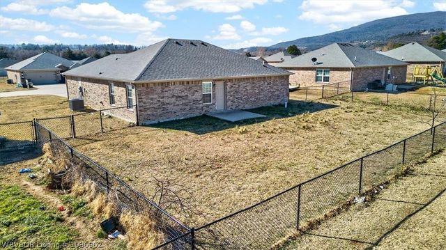 213 Curtis Lane, Poteau, OK 75953