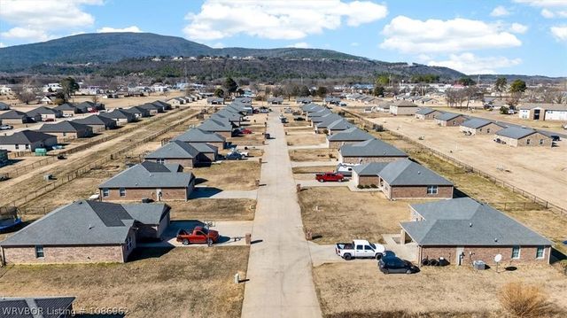 213 Curtis Lane, Poteau, OK 75953