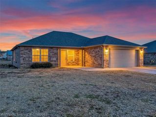 213 Curtis Lane, Poteau, OK 75953