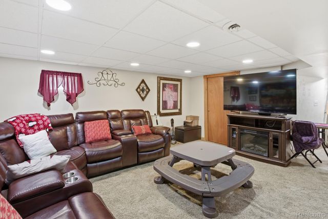 6511 Coleman Street, Dearborn, MI 48126