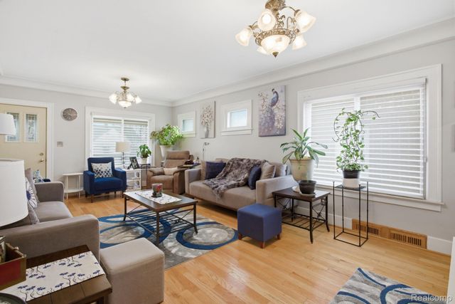 6511 Coleman Street, Dearborn, MI 48126