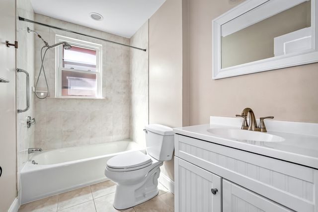 49 Hall Ave, Watertown, MA 02472