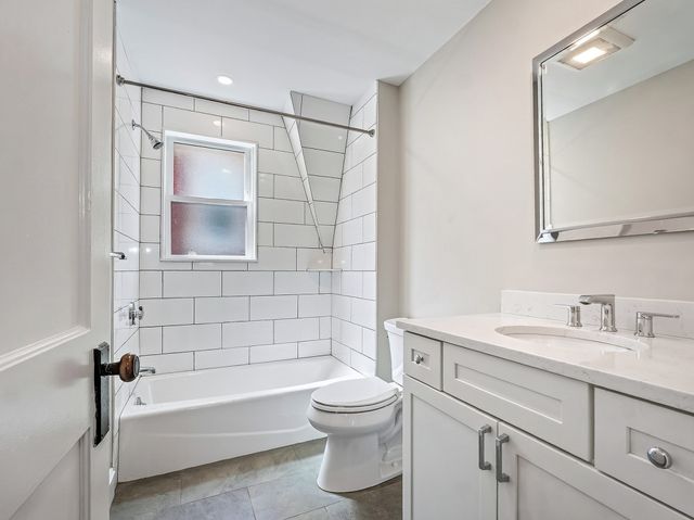 49 Hall Ave, Watertown, MA 02472