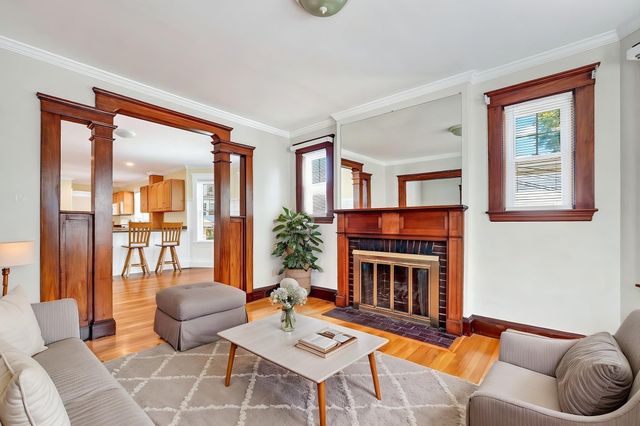 49 Hall Ave, Watertown, MA 02472