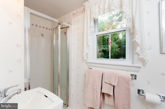 8327 ORANGE CT, Alexandria, VA 22309