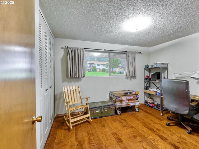 11545 Sw MAJESTIC Ln 4, Portland, OR 97224