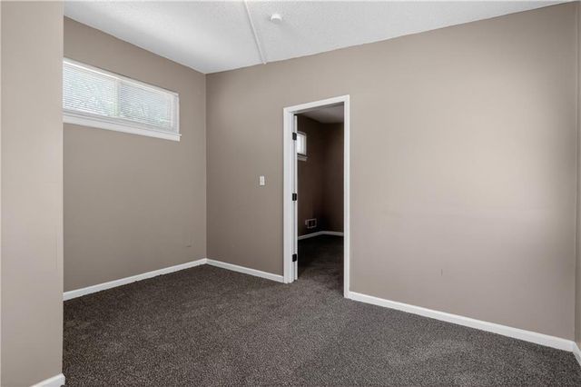 5318 N Garfield Avenue, Kansas City, MO 64118