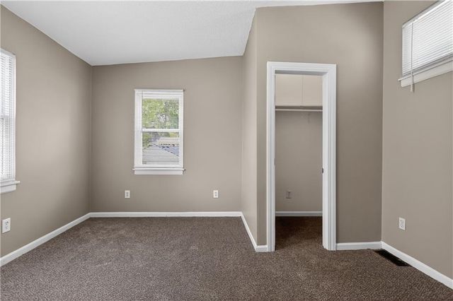 5318 N Garfield Avenue, Kansas City, MO 64118