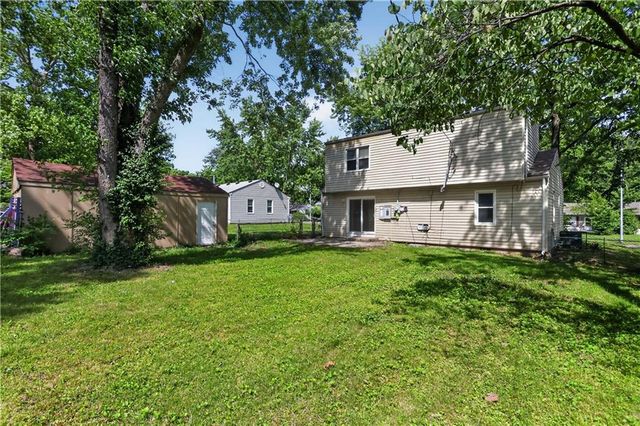 5318 N Garfield Avenue, Kansas City, MO 64118