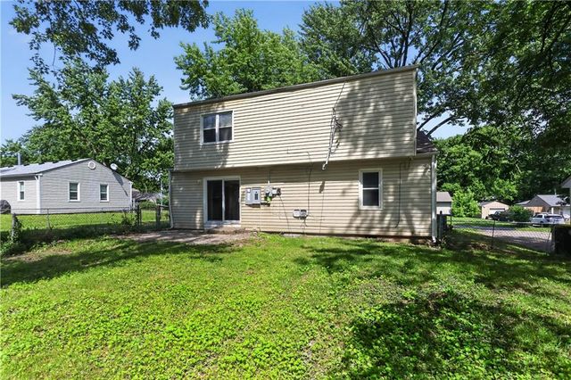 5318 N Garfield Avenue, Kansas City, MO 64118