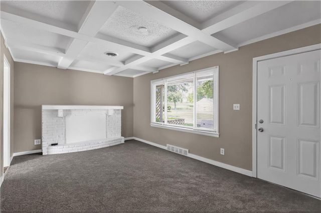 5318 N Garfield Avenue, Kansas City, MO 64118