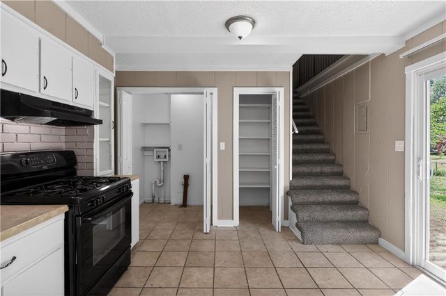 5318 N Garfield Avenue, Kansas City, MO 64118