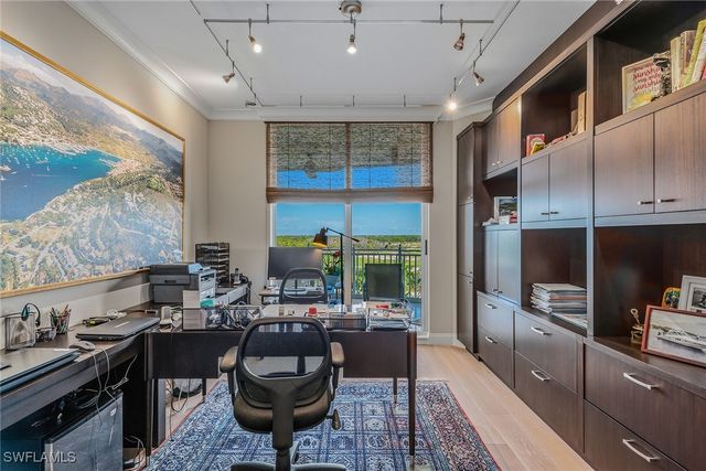 13675 Vanderbilt DR 707, Naples, FL 34110