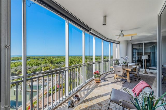 13675 Vanderbilt DR 707, Naples, FL 34110