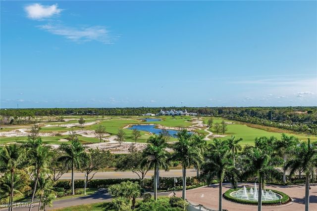 13675 Vanderbilt DR 707, Naples, FL 34110