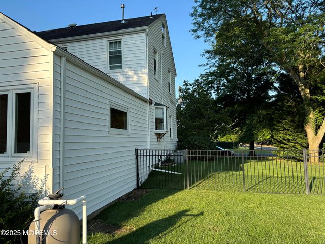 55 Pinewood Avenue, West Long Branch, NJ 07764