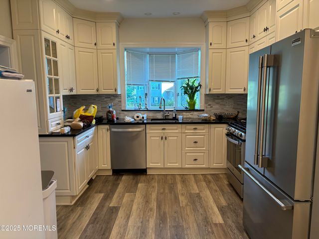 55 Pinewood Avenue, West Long Branch, NJ 07764