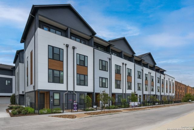 719 E Locust St Unit 3110, San Antonio, TX 78212