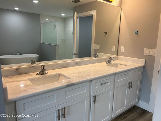 827 Everglade Avenue SE, Palm Bay, FL 32909