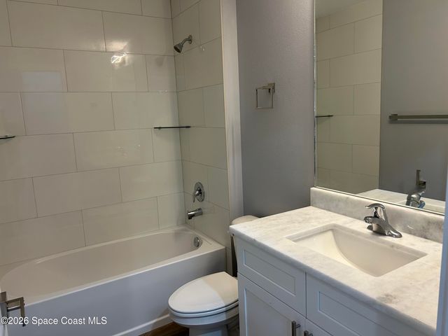 827 Everglade Avenue SE, Palm Bay, FL 32909
