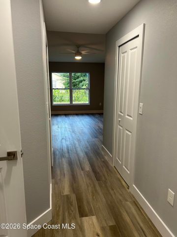 827 Everglade Avenue SE, Palm Bay, FL 32909
