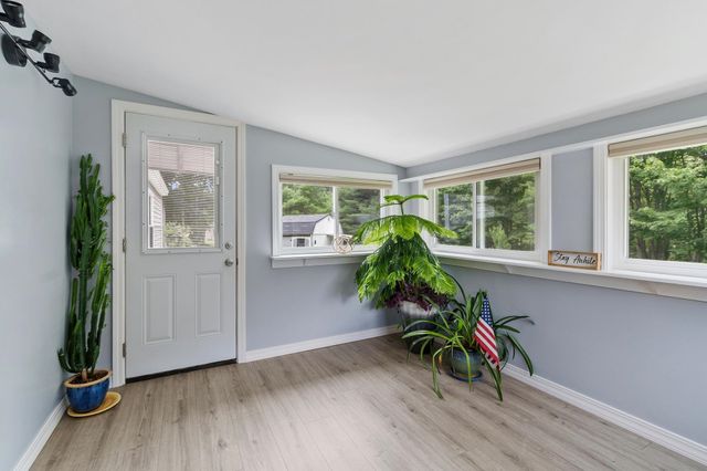 26 Country Lane, Fremont, NH 03044