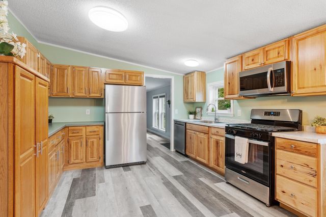 26 Country Lane, Fremont, NH 03044