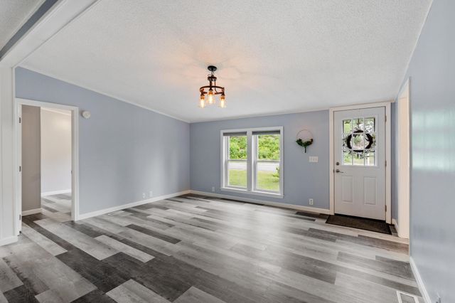 26 Country Lane, Fremont, NH 03044