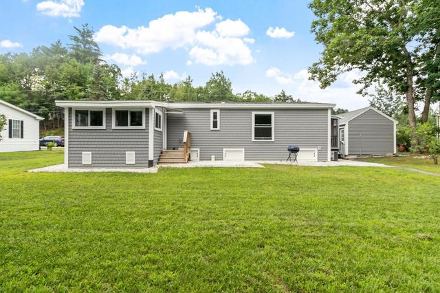 26 Country Lane, Fremont, NH 03044