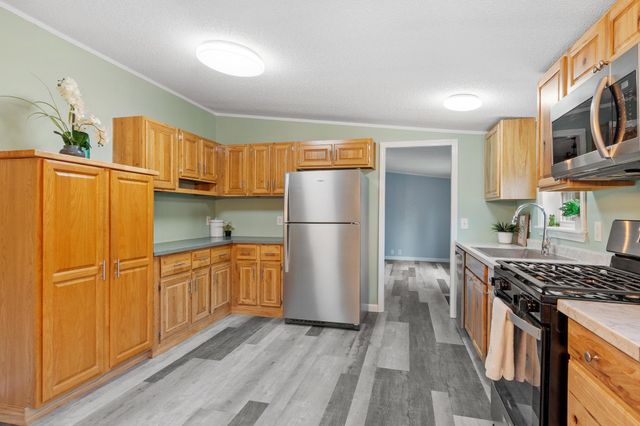 26 Country Lane, Fremont, NH 03044