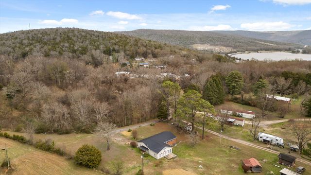 257 Rankins Cove Church Road, Jasper, TN 37347